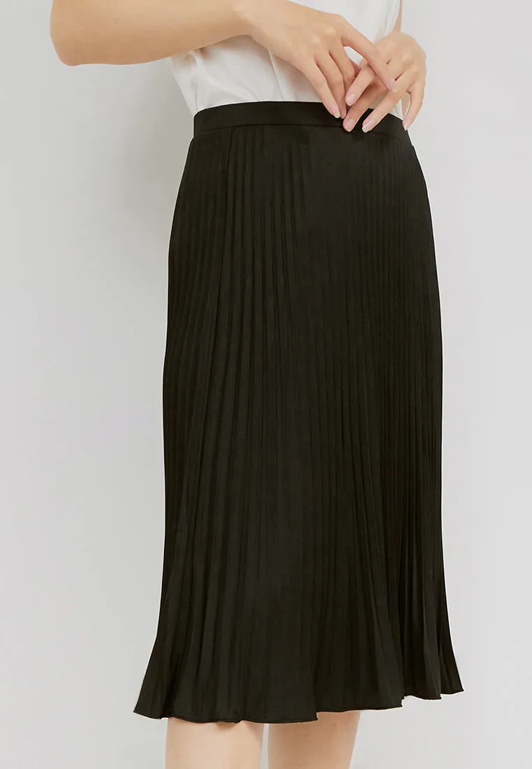 Basic Pleated Skirt Black