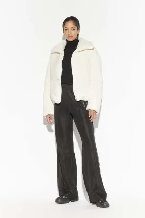 Billie Ivory