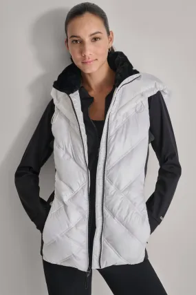 HOODED PUFFER VEST