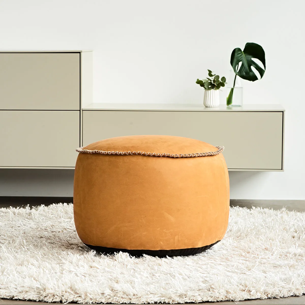 Luna Pouf