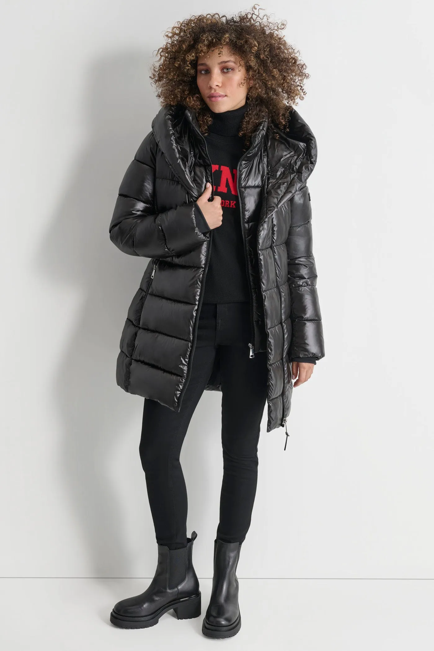 PEARLIZED PUFFER WITH HOOD