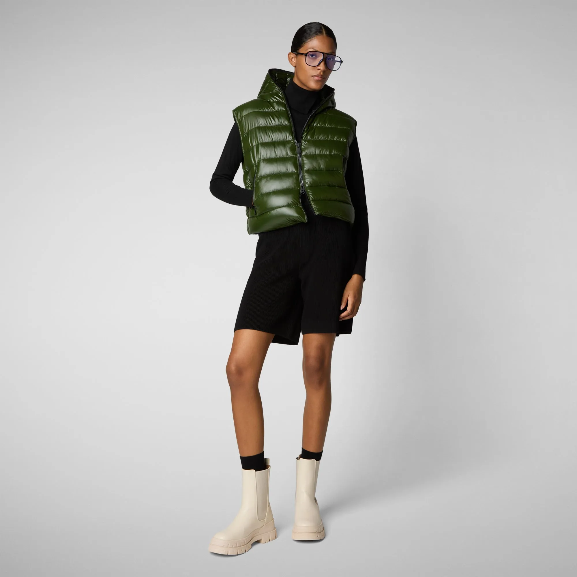 Women's hooded vest Romina in pine green