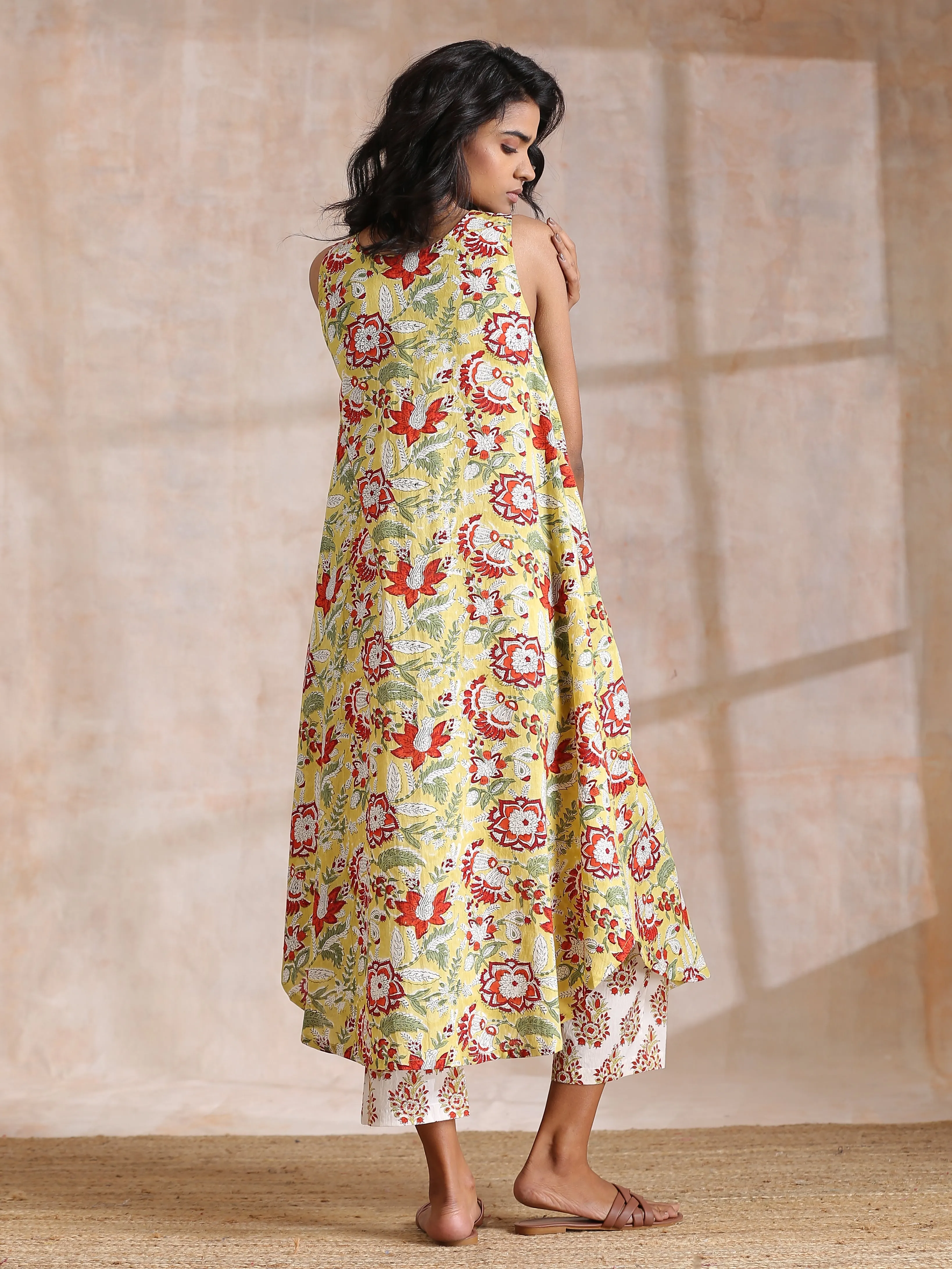 Yellow Overall Floral Block Print Cotton Sleeveless Kurta Pant Set